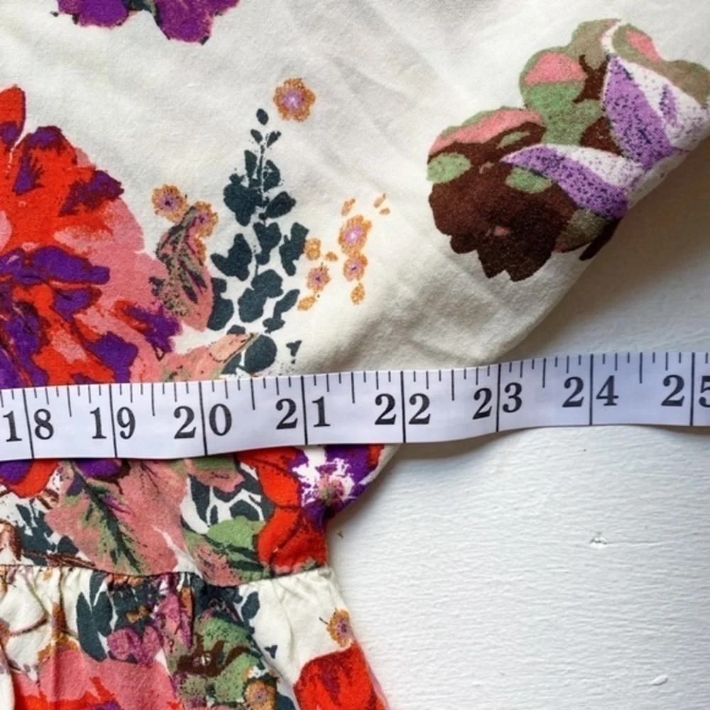 Andree by Unit Ivory Floral Short Sleeve‎ Dress - Picture 9 of 16